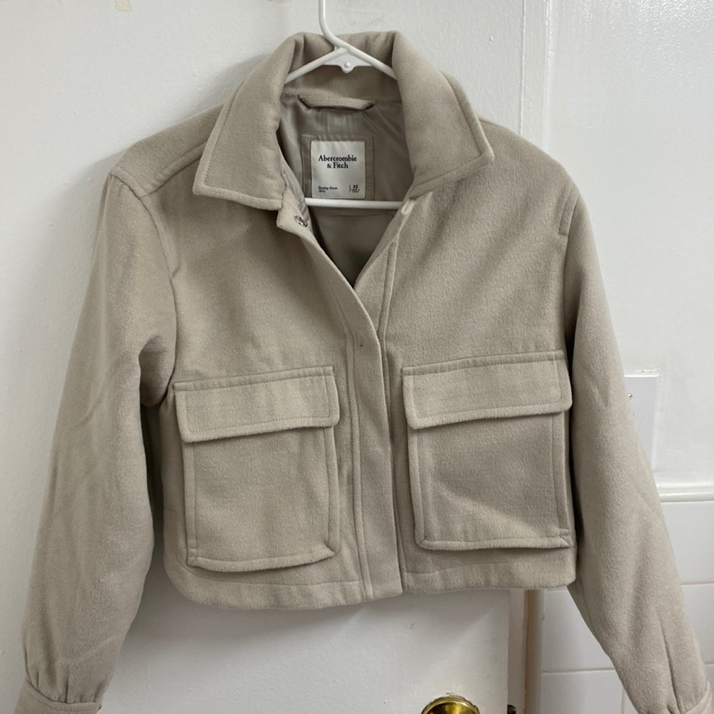 Abercrombie Cropped Wool Blend Shirt Jacket
